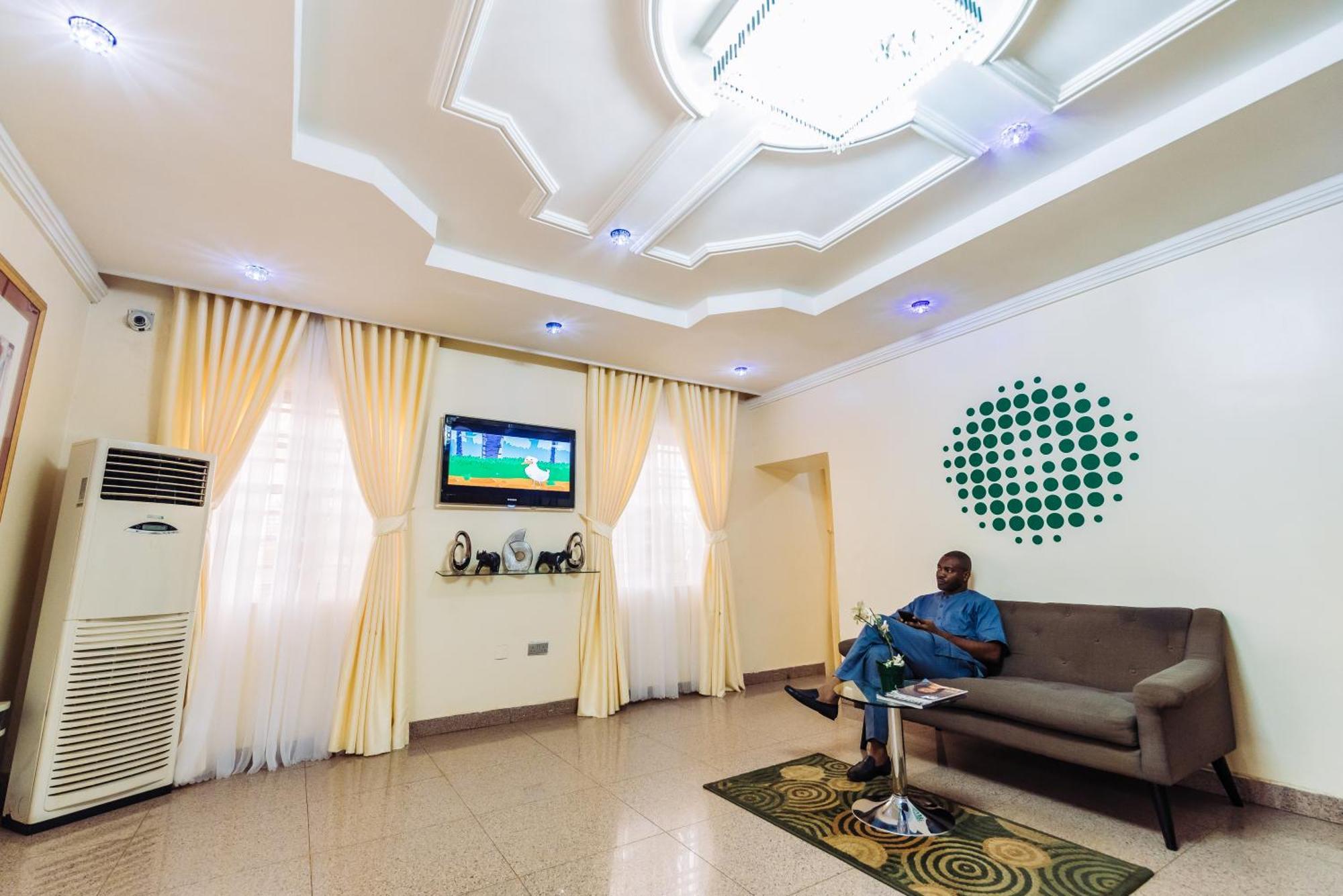 Tranquil Mews Hotel Jabi Екстер'єр фото