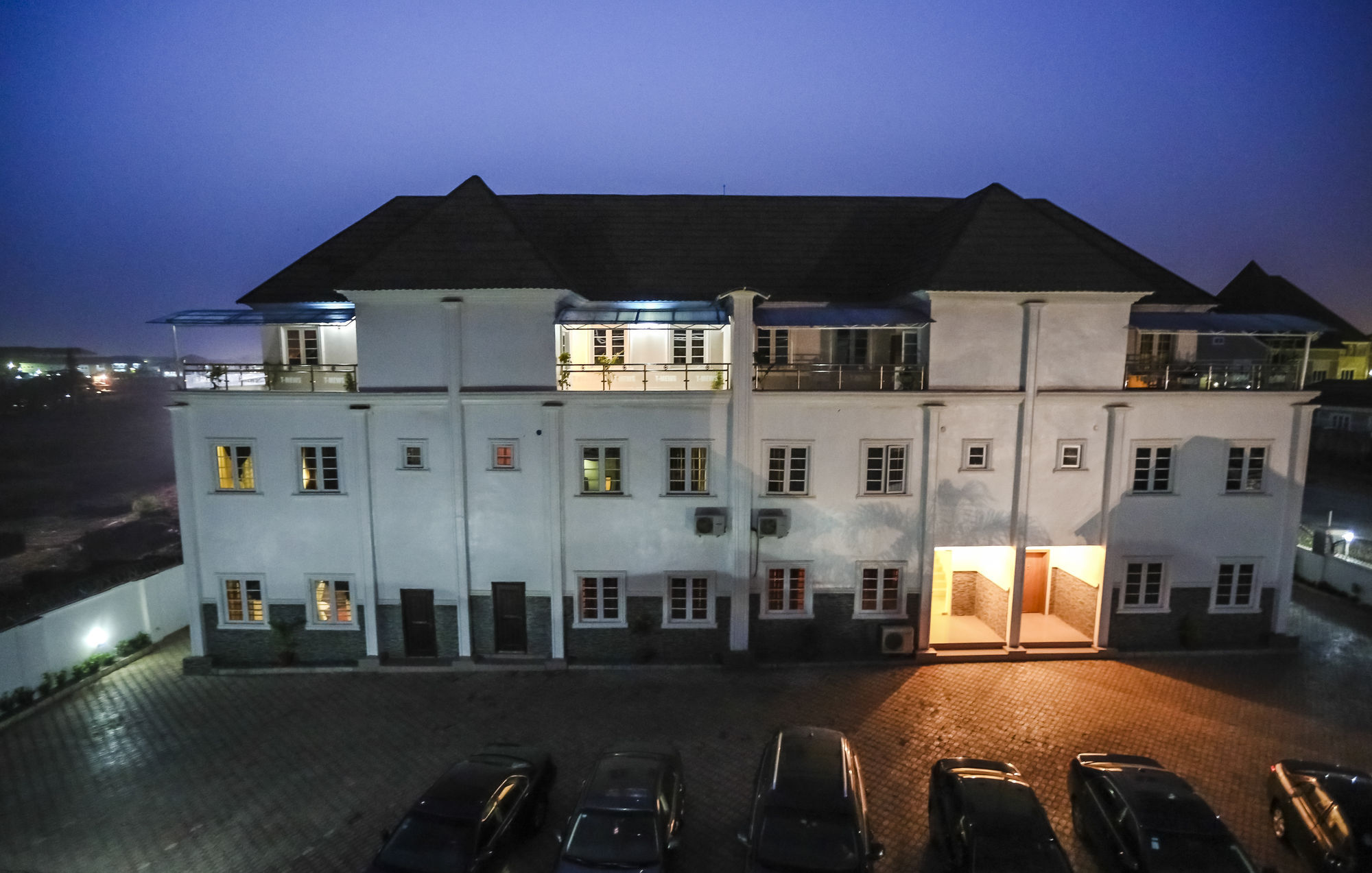 Tranquil Mews Hotel Jabi Екстер'єр фото